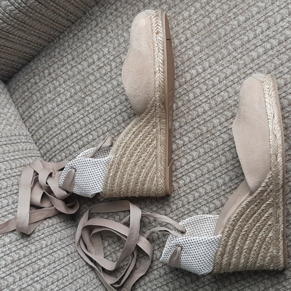 ALDO ESPADRILLES with long starps - Picture 4 of 7